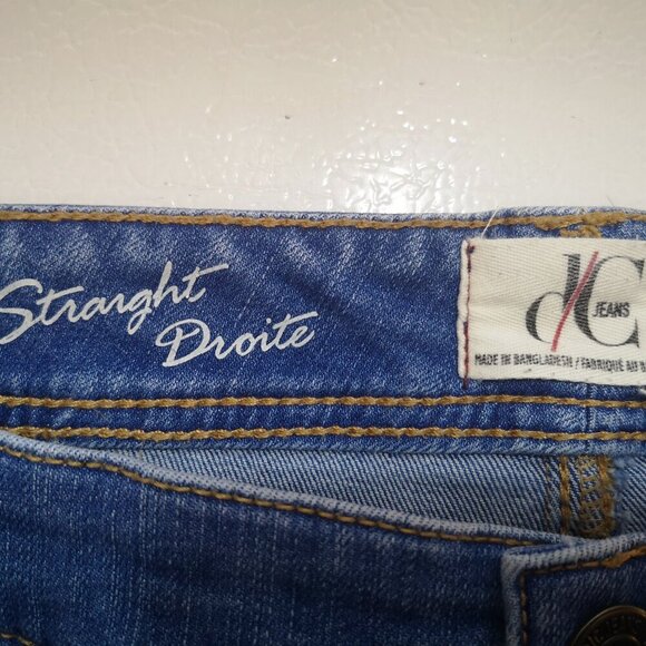 D/C Jeans Ladies Size 16 Straight Medium Wash Blue Jeans - Picture 3 of 13